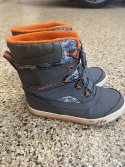 Merrill Snow Boots Size 5