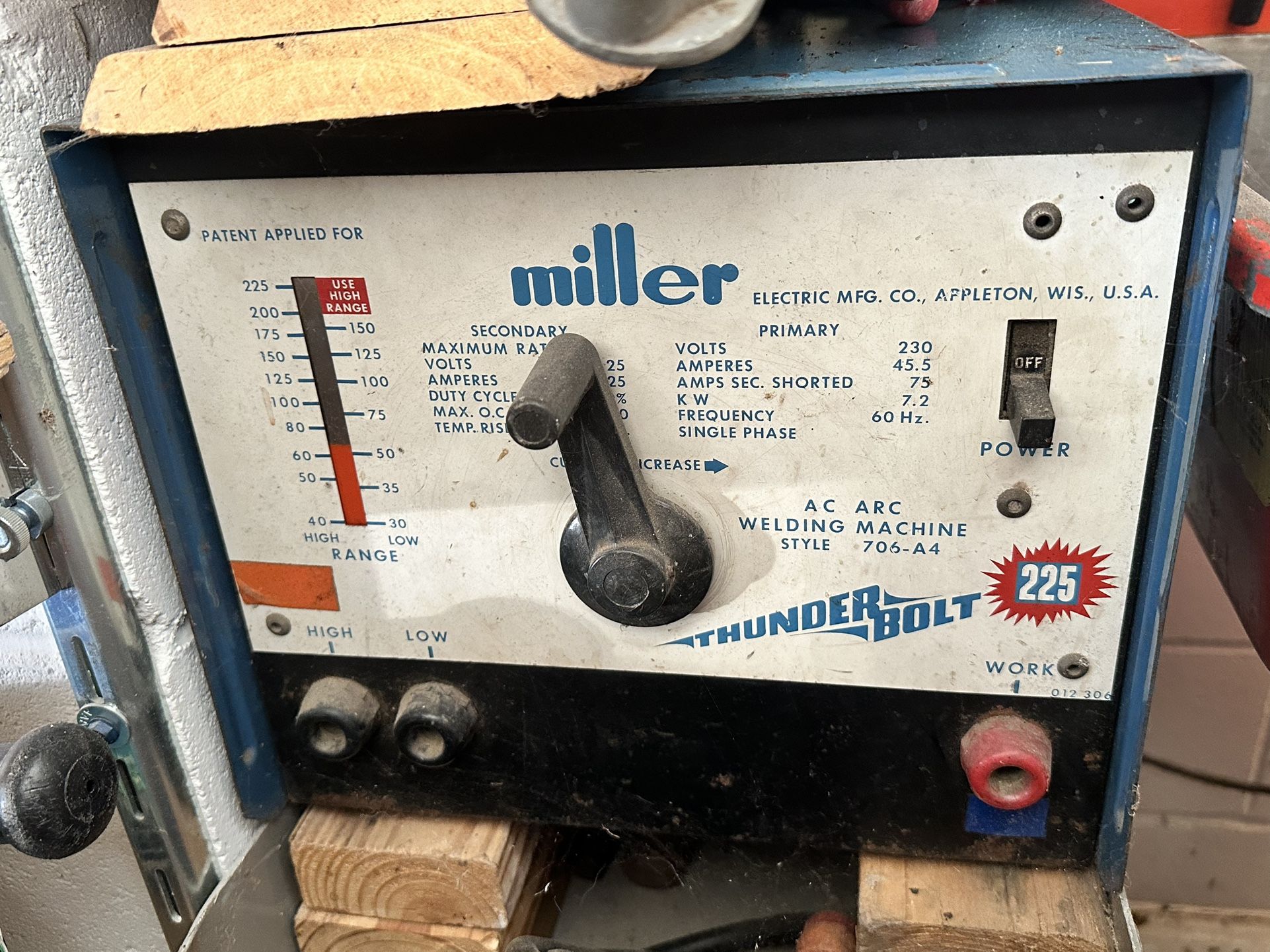 Miller Thunderbolt 225 Arc welder