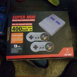 Mini Nintendo With 400 Built In Games...