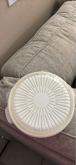 Tupperware Round Servalier Lid