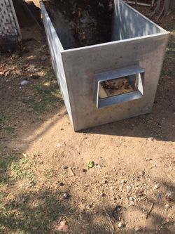 Caja de lamina para nido de macaw o pajaros grande