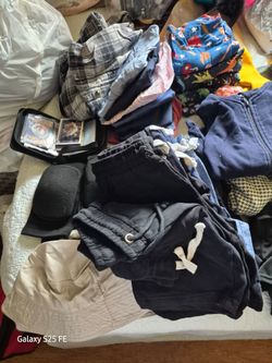 Bunch of clothes for boy 5-6