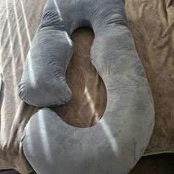 J-shaped Pregnancy Pillow (Grey)