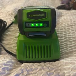 Green works Battery And Charger