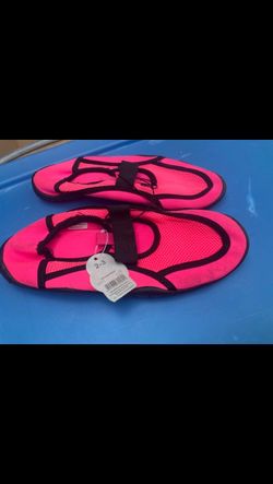 New pool shoes, water shoes girls size 2-3