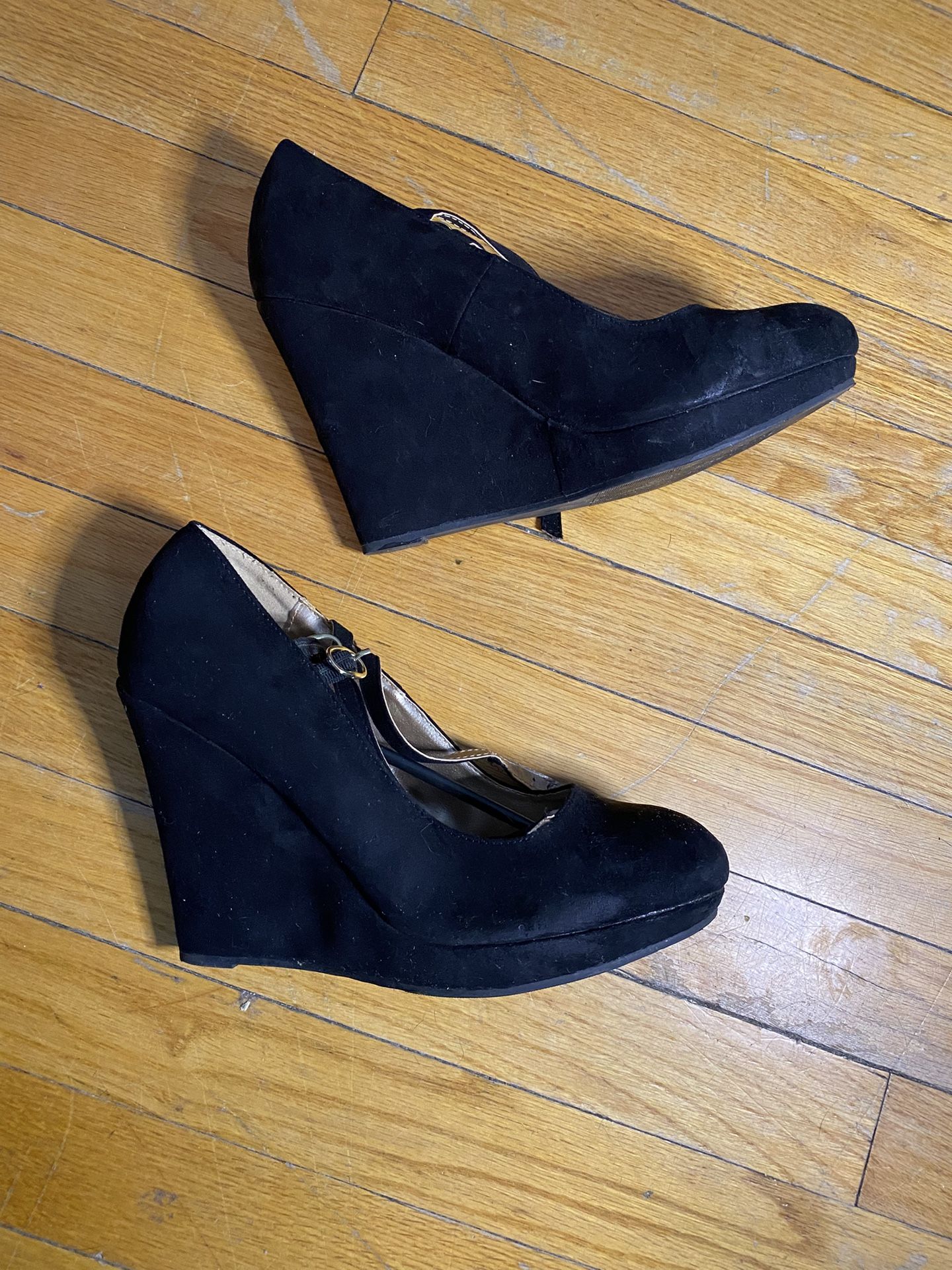 Black Wedge Heels (Qupid, size 9.5)