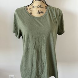 Womens T-shirt Size Large 