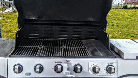 GAS GRILLS