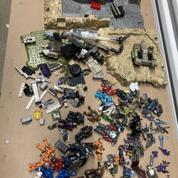 Halo Mega Blocks Lot Like LEGO 
