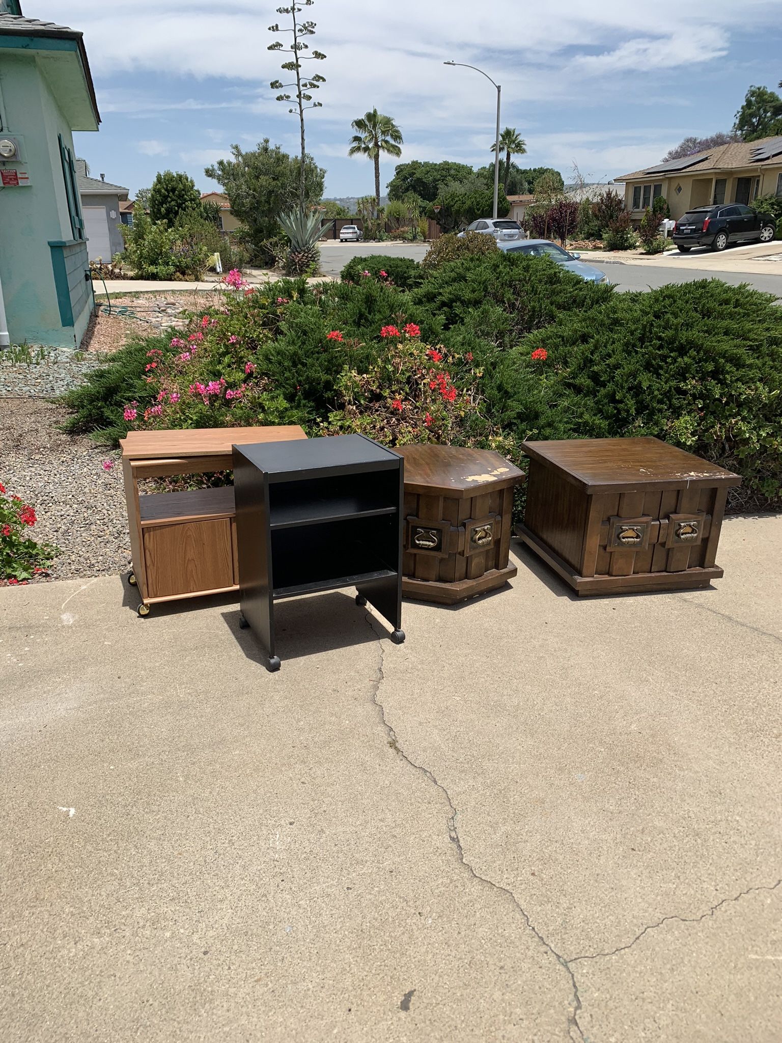 Free Tv Stands And End Tables