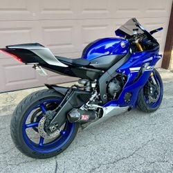 Yamaha R6