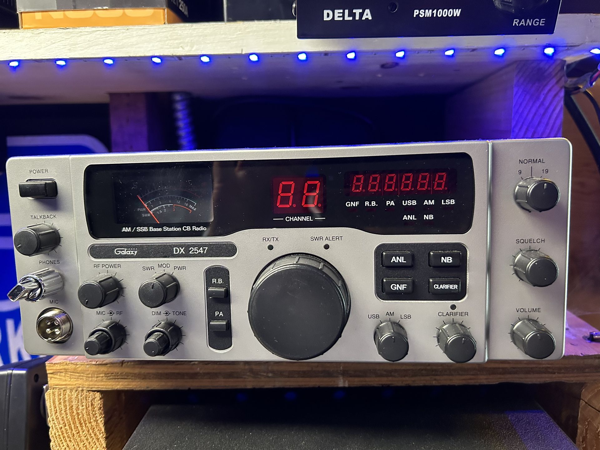 Galaxy DX 2547 CB Radio