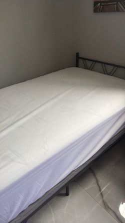 Twin Bed And Mattress In Great Conditions