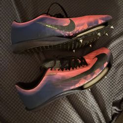 Max flys only wore them 2 times.