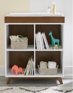 Changing Table — DaVinci Otto Convertible Changing Table and Cubby Bookcase