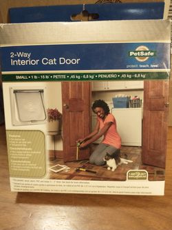 2-way interior cat door for small 1 lb-15 lb by pet safe  