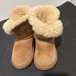 Ugg Boots Children’s Size 9