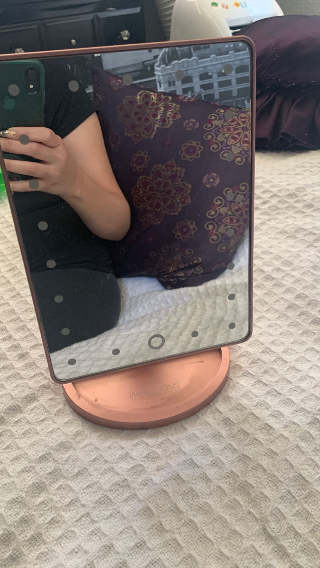 Makeup mirror from impressions vanity please no low ballers!