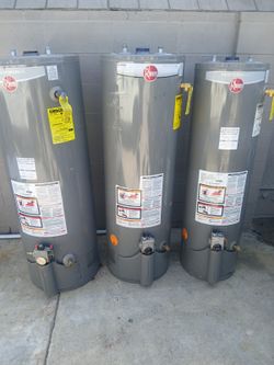 WATER HEATERS NATURAL GAS 
