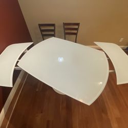 extendable dining table