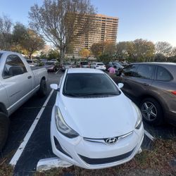 Hyundai Elantra  2015