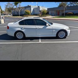 BMW 328i