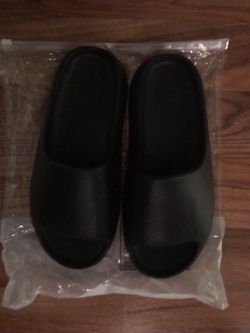 Yeezy Slides