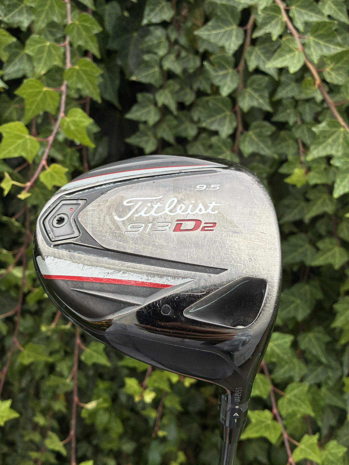 Titleist 913d2 9.5° Driver — Senior Flex