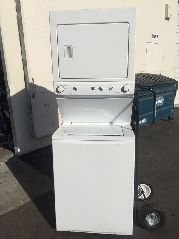 Newer Kenmore stackable washer and gas dryer for Sale in Orange, CA