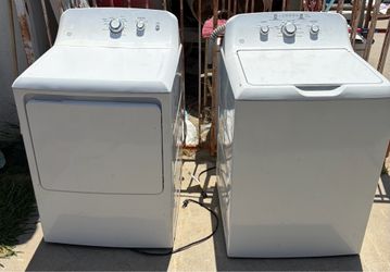 General Electric GR front load Washer and Gas Dryer