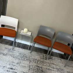 3 Dining Chair  Good Conditionq