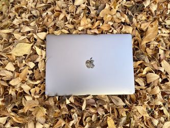 MacBook M1 Pro 13’ in