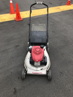 HONDA MOWER Self Propelled