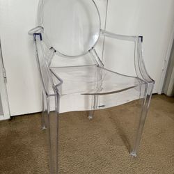 Clear Lucite Acrylic Ghost Chair With Armrests