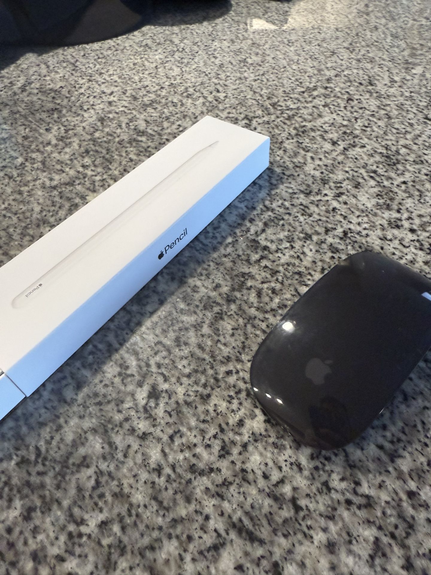 Apple Magic Mouse And Pencil
