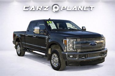 2019 Ford F-350 Super Duty Lariat DIESEL TRUCK 4WD FORD F350 4X4