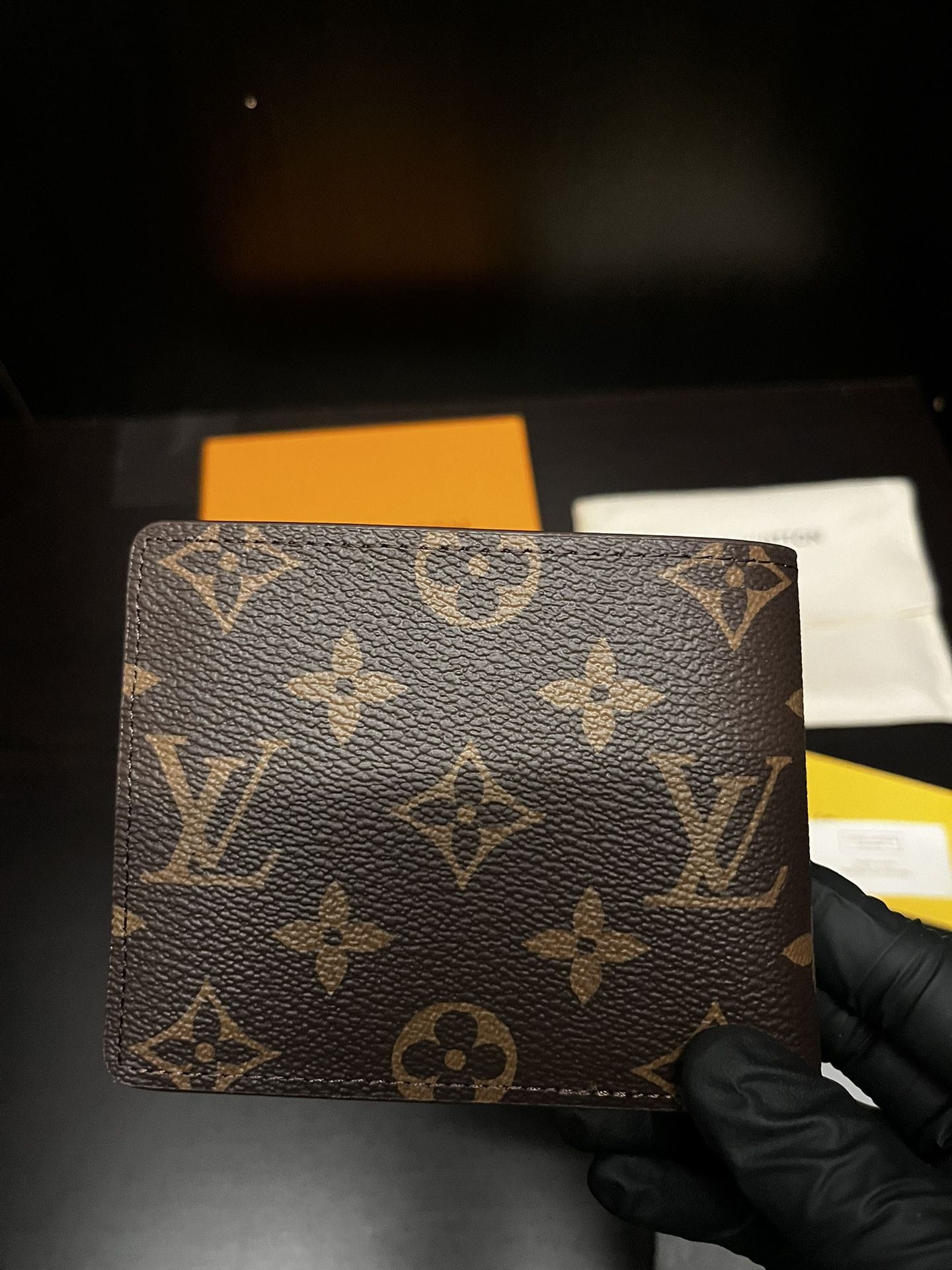 Louis Vuitton Wallet for Sale in Phoenix, AZ OfferUp