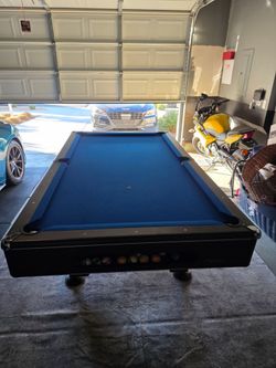 Professional Size pool table