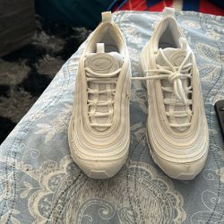 Used once $60 Size 4 1/2 Nike Girl’s 