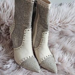 Boots $25
