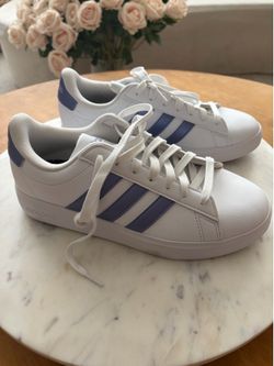 adidas’s Grand Court 2.0 Cloudfoam Women’s Sneakers