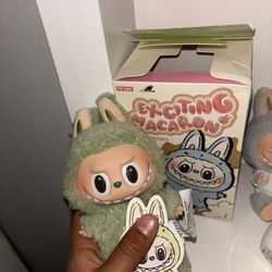 Labubu Existing Maxccron 