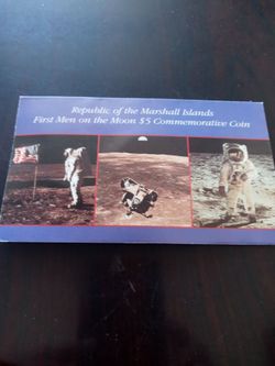 Republic of the Marshall Islands first men on the moon $5 commemorative  coin