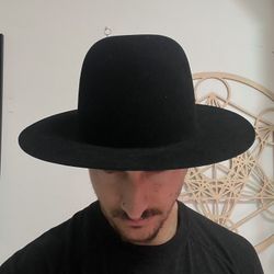 etudes studio sesam black hat Designer 