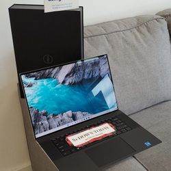 Dell Xps Laptop 9710 4k Touchscreen Laptop Core I7, 32GB RAM, 1TB SSD, NVIDIA GRFORCE RTX 3050 - BLACK FRIDAY DEALS