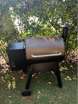 Traeger Pro Series 22 Pellet Grill & Smoker