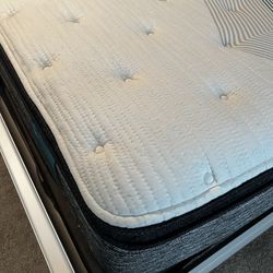 King Beautyrest Harmony Lux Pillow top Mattress With 9”box spring 