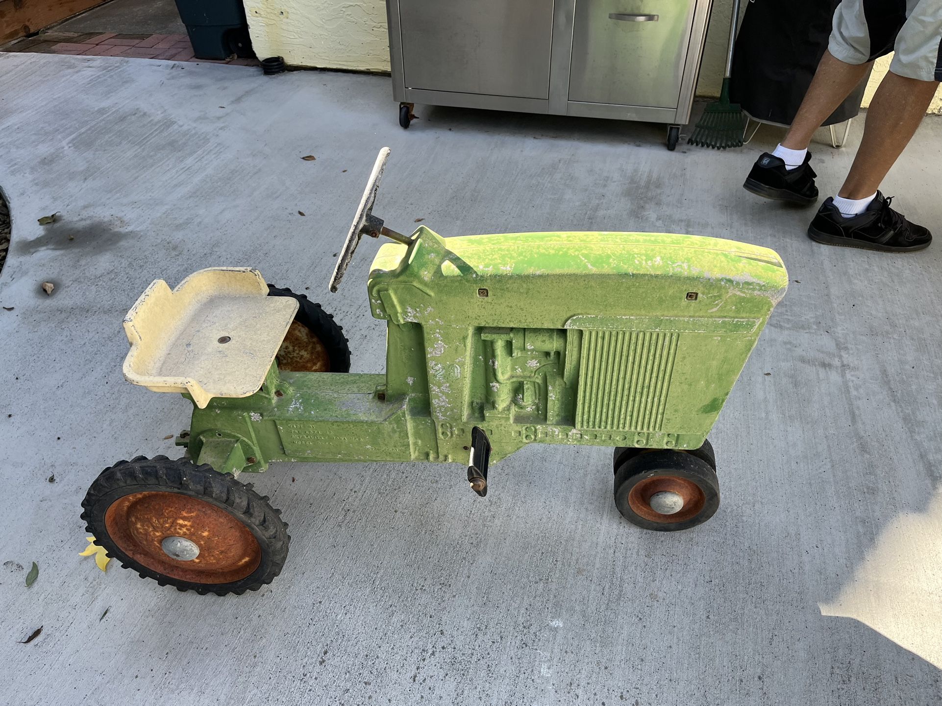 John Deere Pedal Tractor