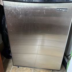 Dual Tap Stainless Steel Kegco Refrigerator / Kegerator 