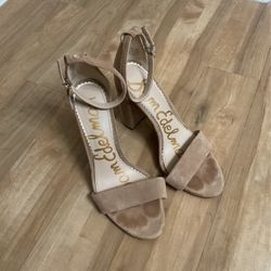 Women’s Heels - Nude Suede Sam Edelman - 7.5 W